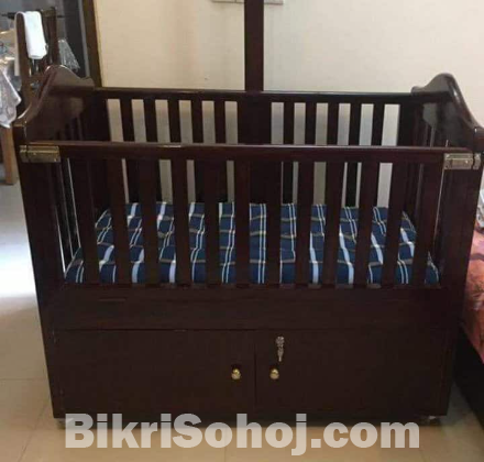 Child cot